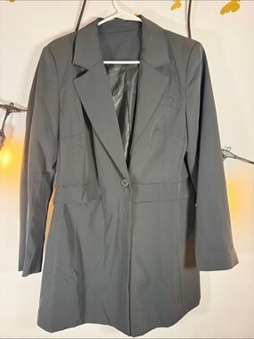 Women’s Classic Black Single-Button Blazer